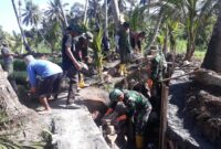 Program TNI Manunggal Membangun Desa (TMMD) ke-121 yang dilaksanakan oleh Kodim 1615/Lotim di dua lokasi