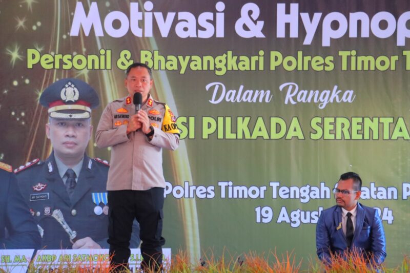 Kapolres Timor Tengah Selatan AKBP Ari Satmoko, S.H., S.I.K., M.M. menggelar kegiatan Booster Mental Motivasi dan Hypnopresisi yang dihadiri lebih dari 300 peserta