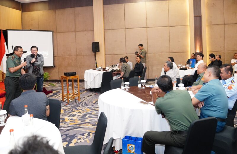 Komandan Satuan Siber (Dansatsiber) TNI Brigjen TNI Ari Yulianto, S.I.P., M.H.I., menggelar Security Awareness Program Seminar