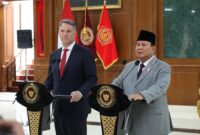 Menteri Pertahanan RI Prabowo Subianto dan Deputy Prime Minister and Minister for Defence of Australia The Hon Richard Donald Marles MP melakukan penandatanganan Perjanjian Kerja Sama