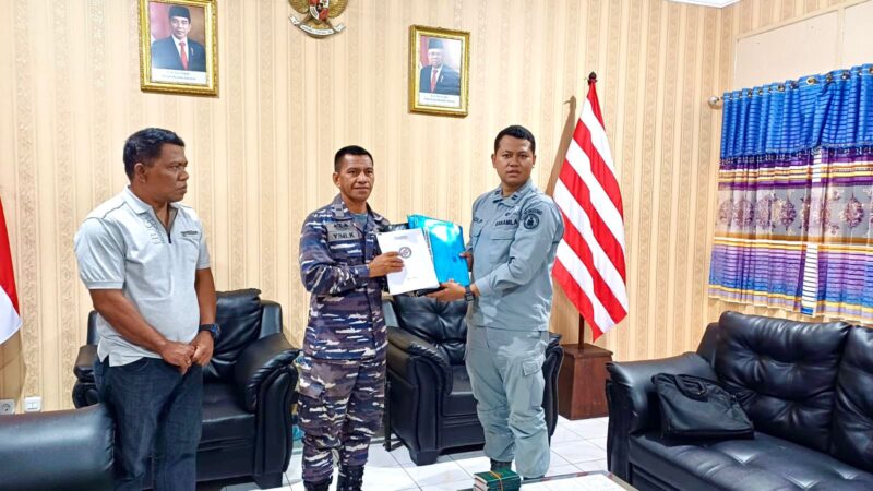 Badan Keamanan Laut Republik Indonesia (Bakamla RI) telah menyerahkan berkas perkara kapal motor (KM) Suryani Ladjoni