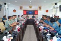 Kepala Badan Pembinaan Hukum (Kababinkum) TNI Laksamana Muda TNI Kresno Buntoro, S.H., LL.M., Ph.D., menerima Courtesy Call (CC) Kepala Biro Urusan Hukum Tentara Pembebasan Rakyat Tiongkok Mayor Jenderal Wang Ling