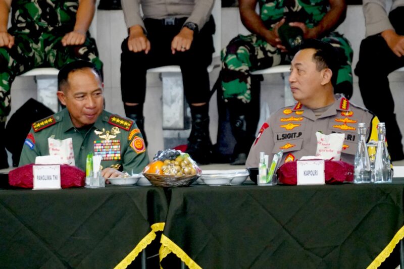 Panglima TNI Jenderal TNI Agus Subiyanto dan Kapolri Jenderal Pol Listyo Sigit Prabowo, telah menunjukkan apresiasi mereka kepada personel gabungan TNI-Polri