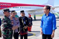 Panglima TNI Jenderal TNI Agus Subiyanto mendampingi Presiden RI Joko Widodo membuka acara Musabaqah Tilawatil Qur'an