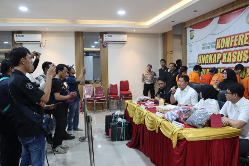 Satuan Reserse Kriminal Polres Pelabuhan Tanjung Priok bersama Unit Reserse Kriminal Polsek jajaran menggelar Operasi Kepolisian Kewilayahan Sikat Jaya 2024