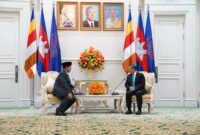 Menhan Prabowo menyatakan yakin bahwa Indonesia dan Kamboja dapat bekerja sama erat untuk berupaya memajukan kemakmuran dan kemajuan kawasan kedua negara