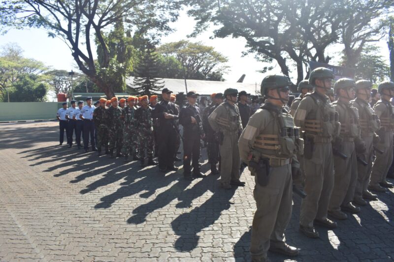 Apel Gelar Pasukan dalam rangka pengamanan VVIP jelang kunjungan kerja Presiden Republik Indonesia, Joko Widodo dan Ibu Iriana Joko Widodo