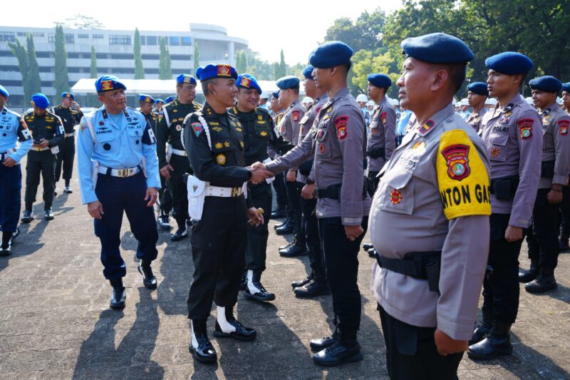 Pusat Polisi Militer Tentara Nasional Indonesia (Puspom TNI) melaksanakan Apel Gelar Personel dan Materiil Polisi Militer TNI beserta Unsur Pendukung Pengawalan Pengendalian Lalu Lintas dan Parkir