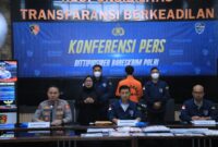 Penyidik Direktorat Siber Bareskrim Polri menangkap seorang guru honorer berinisial BAG (25) atas dugaan tindak pidana ilegal akses ke sistem Badan Kepegawaian Nasional