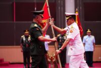 Kasum TNI Letjen TNI Letjen TNI Richard Tampubolon mewakili Panglima TNI Jenderal TNI Agus Subiyanto memimpin acara Serah Terima Jabatan