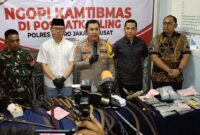 Kapolres Metro Jakarta Pusat, Kombes Pol Susatyo Purnomo Condro, menyampaikan dalam program Ngopi Kamtibmas dan Jumat Curhat