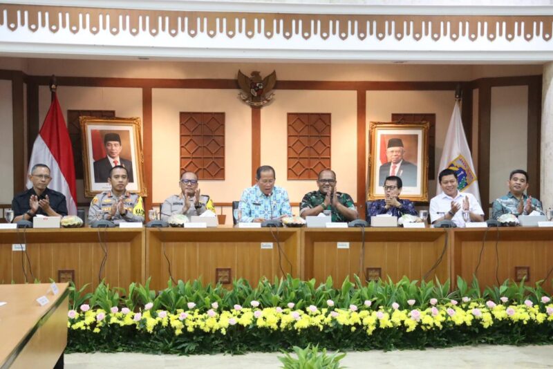 Kapolres Pelabuhan Tanjung Priok AKBP Indrawiennya Panjiyoga, S.H., S.I.K., menghadiri pembentukan Desk Pilkada / Posko Bersama