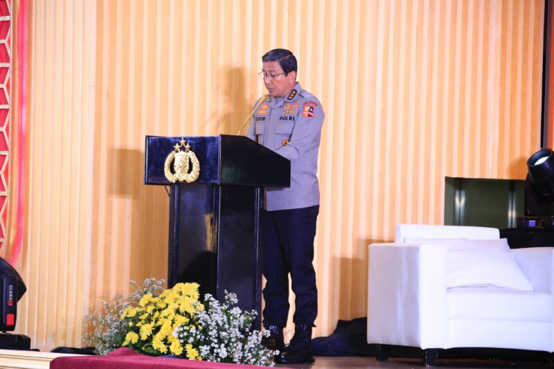 Irwasum Polri Komjen. Pol. Drs. H. Ahmad Dofiri, M.Si. menyampaikan harapan bagi Polwan di tengah kontribusi kepada bangsa dan negara