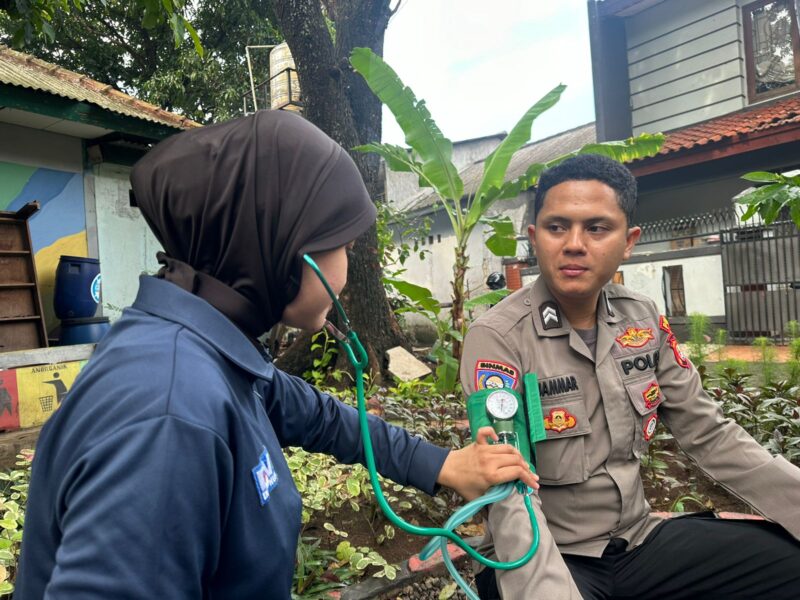 Bidang Kedokteran dan Kesehatan (Biddokkes) Polda Metro Jaya melaksanakan pemeriksaan kesehatan secara menyeluruh bagi personilnya