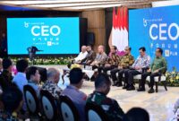 Panglima TNI Jenderal TNI Agus Subiyanto mendampingi Presiden RI Joko Widodo menghadiri Kompas 100 CEO Forum Tahun 2024