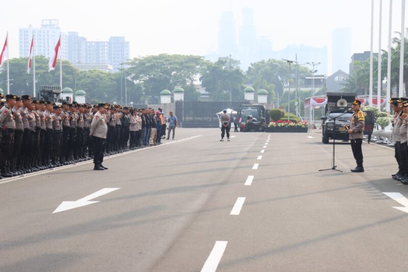 Kabid Humas Polda Metro Jaya Kombes Pol Ade Ary Syam Indradi mengatakan pihaknya telah menyiapkan ribuan personel gabungan untuk mengamankan