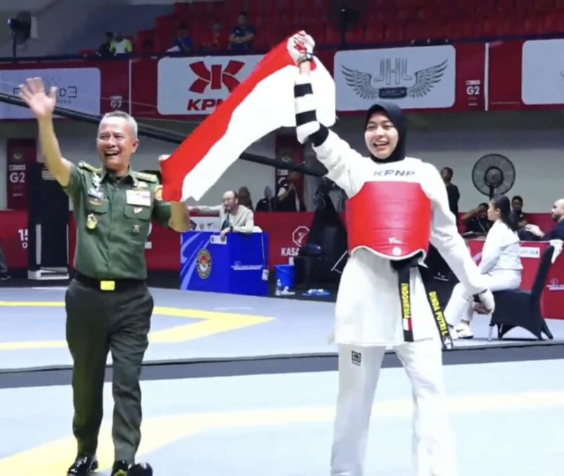 Letjen TNI Richard Tampubolon sebagai Ketua Pengurus Besar Taekwondo Indonesia (PBTI) terpancar ekspresi wajah rasa bangga