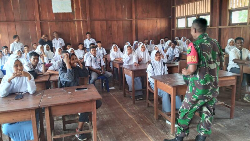 Satgas TNI Manunggal Membangun Desa (TMMD) ke-122 Kodim Raja Ampat melaksanakan program Wawasan Kebangsaan