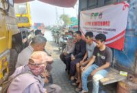 Ngopi Kamtibmas Pos Satkamling Polsek Kawasan Sunda Kelapa Polres Pelabuhan bersama montir bengkel forklif, buruh pekerja