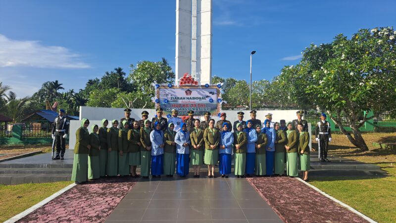 Kasdam XVIII/Kasuari, Brigjen TNI Yusuf Ragainaga, memimpin Ziarah Nasional yang dilaksanakan di Taman Makam Pahlawan Trikora, Manokwari