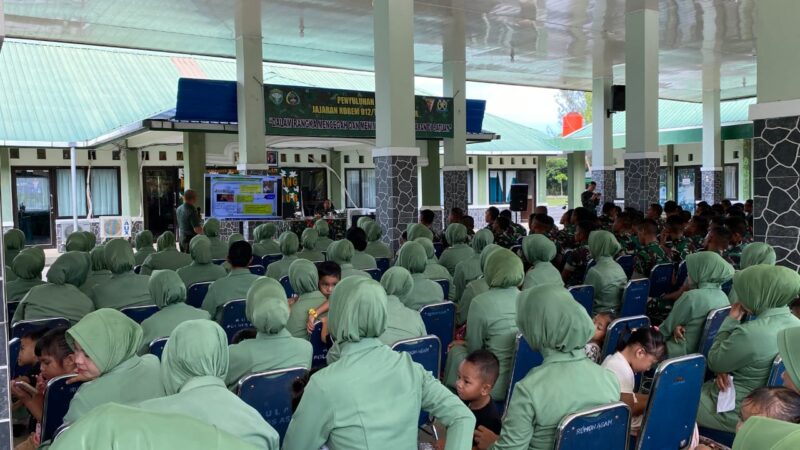 Kakum Korem 012/TU, Mayor Inf M. Ali Kunto WK, S.H memberikan penyuluhan hukum kepada prajurit dan Persit Yonif 115/ML