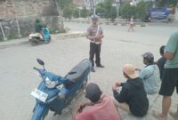 PS. Panit Lantas Polsek Kawasan Sunda Kelapa juga turut memberikan imbauan Kamseltibcarlantas dan Kamtibmas