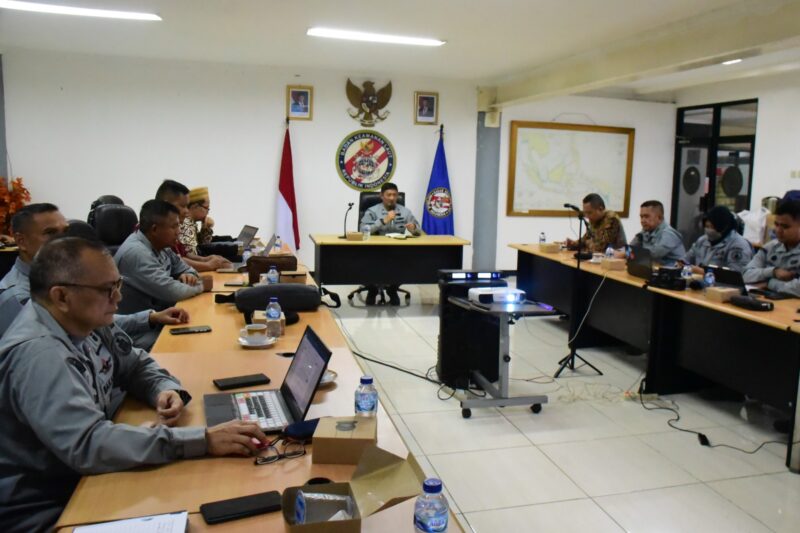 Bakamla RI menggelar Rapat Sosialisasi Pengukuran Indeks Keamanan Laut Nasional (IKLN) Tahun 2024, yang dipimpin oleh Direktur Penelitian dan Pengembangan