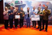 Panglima TNI Jenderal TNI Agus Subiyanto bersama Ny. Evi Agus Subiyanto menghadiri acara Awarding Night Military Short Movie Festival 2024