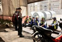 Satuan Samapta (Satsamapta) Polres Pelabuhan Tanjung Priok melaksanakan patroli dialogis di wilayah hukumnya