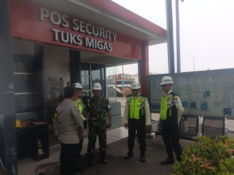 Aiptu Fardiyanto sebagai Bhabinkamtibmas Kawasan Pertamina Marine Polsek Kawasan Kali Baru Polres Pelabuhan Tanjung Priok melaksanakan sambang