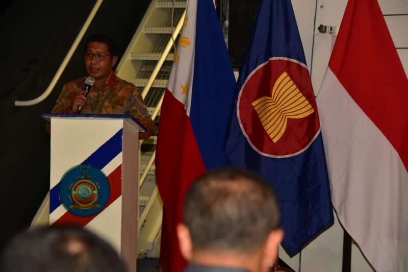 Delegasi Bakamla RI yang dipimpin oleh Deputi Operasi dan Latihan Bakamla RI Laksamana Muda TNI Andi Abdul Aziz, S.H., M.M., menghadiri undangan