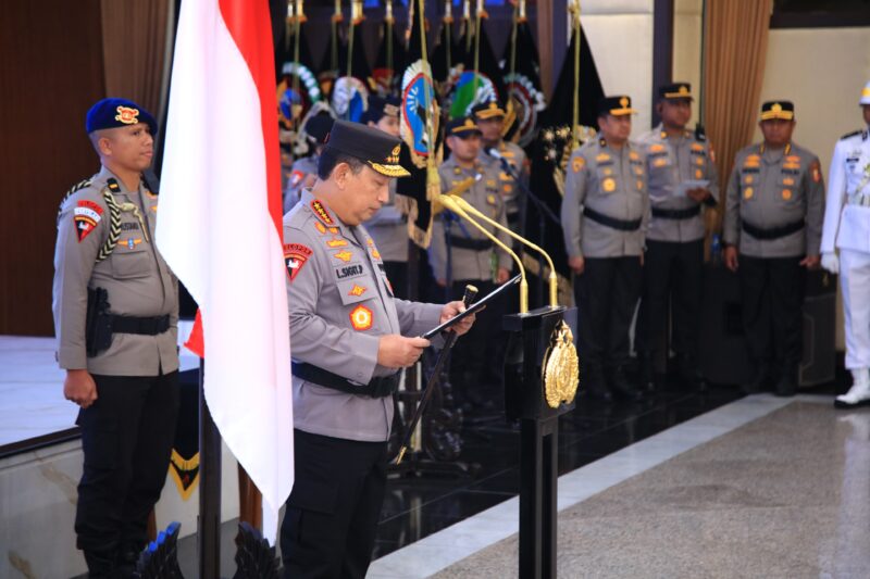 Kapolri Jenderal Listyo Sigit Prabowo memimpin upacara serah terima jabatan (Sertijab) Kapolda dan beberapa Pati Polri