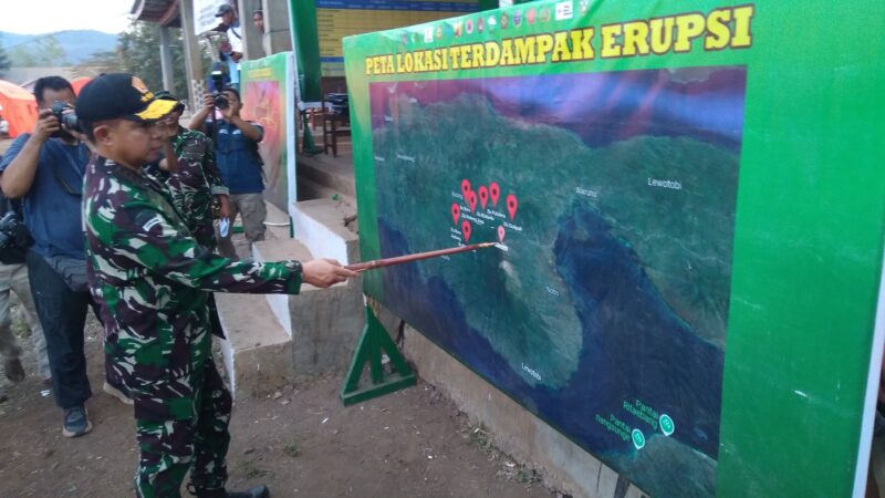 Panglima TNI Jenderal TNI Agus Subiyanto melaksanakan kunjungan kerja ke NTT, dalam rangka meninjau dan memastikan penanganan pasca erupsi