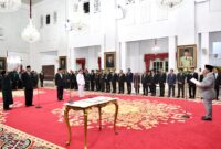 Panglima TNI Jenderal TNI Agus Subiyanto menghadiri acara Pengucapan Sumpah / Janji Pimpinan dan Dewan Pengawas Komisi Pemberantasan Korupsi