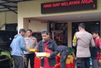 Kapolsek Kawasan Muara Baru Iptu Nislan, S.H., MAP., dengan didampingi Wakapolsek Iptu Sumarjono, S.H., menggelar Jumat Berkah