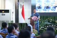 Penghargaan Zona Integritas diserahkan langsung oleh Kepala Staf Angkatan Udara (Kasau) Marsekal TNI Mohammad Tonny Harjono, S.E., M.M.