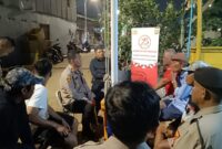 Polsek Kawasan Kali Baru Polres Pelabuhan Tanjung Priok menggelar Ngopi Kamtibmas, bertempat di Pos Pantau RT. 013 RW 04 Kelurahan Kali Baru
