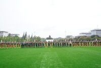 Inspektur Jenderal (Irjen) TNI Letjen TNI Muhammad Saleh Mustafa saat melepas seratus dua puluh personel Satgas Maritime Task Force (MTF) TNI