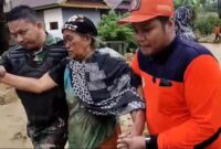 Kodam XIV/Hasanuddin mengerahkan personel dan materiil untuk memberikan bantuan langsung kepada masyarakat terdampak banjir