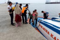 Pelayanan dan pengamanan Natal 2024 dan Tahun Baru 2025 di pos pelayanan Kali Adem dalam Operasi Lilin Jaya 2024 dan Tahun Baru 2025