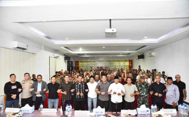 Forum Koordinasi Pimpinan Daerah (Forkopimda) Maluku dan Kota Ambon bersama tokoh agama, tokoh masyarakat, dan tokoh pemuda segera menggelar rapat