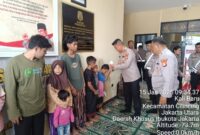 Kapolsek Kawasan Kali Baru Kompol Bagin Efrata Barus S.Pd., S.I.K., kembali mengukuhkan komitmennya terhadap kepedulian sosial