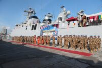 KRI Sultan Iskandar Muda-367 (KRI SIM-367) melaksanakan upacara Tranfer of Authority (ToA) dengan KRI Diponegoro-365