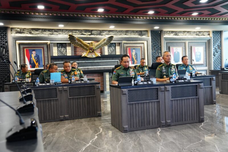 Panglima TNI Jenderal TNI Agus Subiyanto menghadiri Rapat Pimpinan (Rapim) Kementerian Pertahanan (Kemhan)-TNI