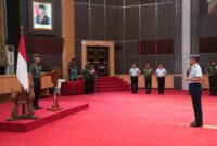 Kasum TNI Letjen TNI Richard Tampubolon mewakili Panglima TNI Jenderal TNI Agus Subiyanto, menerima Laporan Korps Kenaikan Pangkat 32 Perwira Tinggi