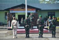 Dandim 1710/Mimika Letkol Inf M. Slamet Wijaya, S.Sos., M. Han., M.A. memimpin langsung jalannya upacara bendera 17-an