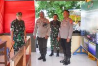 Dandim 1710/Mimika Letkol Inf M. Slamet Wijaya, S.Sos,.M.Han,.M.A didampingi Pasiops Kodim, melaksanakan pemantauan dan pengecekan