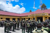 Satgas Yonif 715/Mtl berserta dengan Kodim 1714/PJ, Satgas 112/DJ, Polres Puncak Jaya dan BKO Brimob Polda Papua