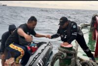 Bakamla RI melalui unsur Kapal Negara (KN) Tanjung Datu-301 berhasil melaksanakan operasi penyelamatan terhadap anak buah kapal