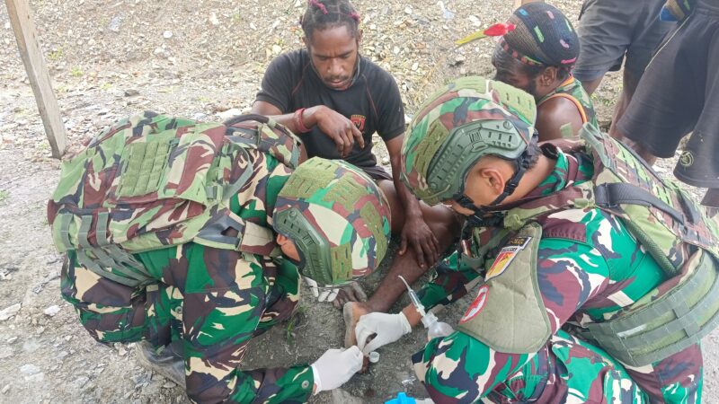 Satgas Yonif 715/Mtl semakin gencar untuk meningkatkan pelayanan kesehatan gratis kepada seluruh masyarakat Papua